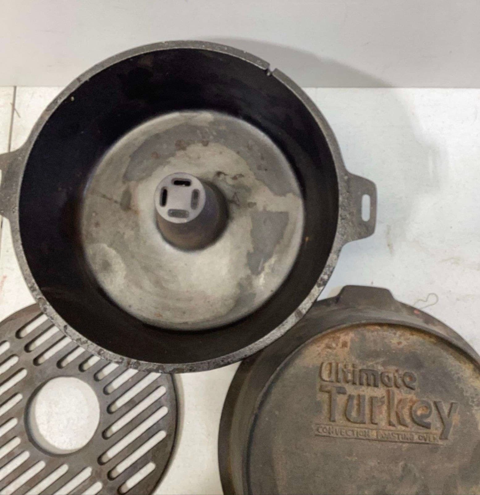 Camp Chef Cast Iron Dutch Oven Ultimate Turkey Roaster Smoker Cooker 13" W 12”T - Thumbnail 2