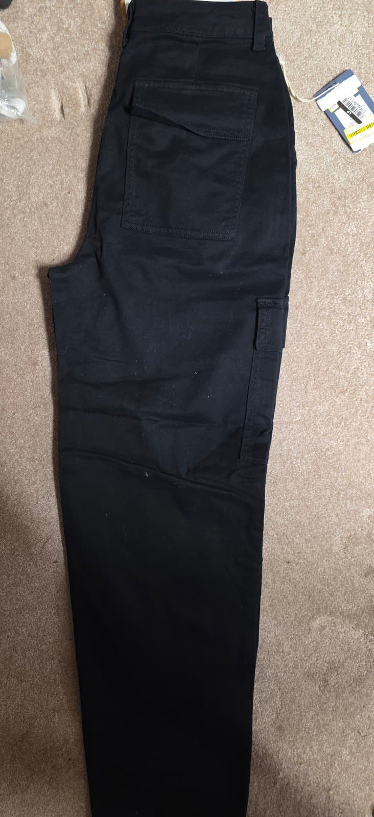 Universal Threads women's straight Leg Cargo Pants sz 2 - Thumbnail 2