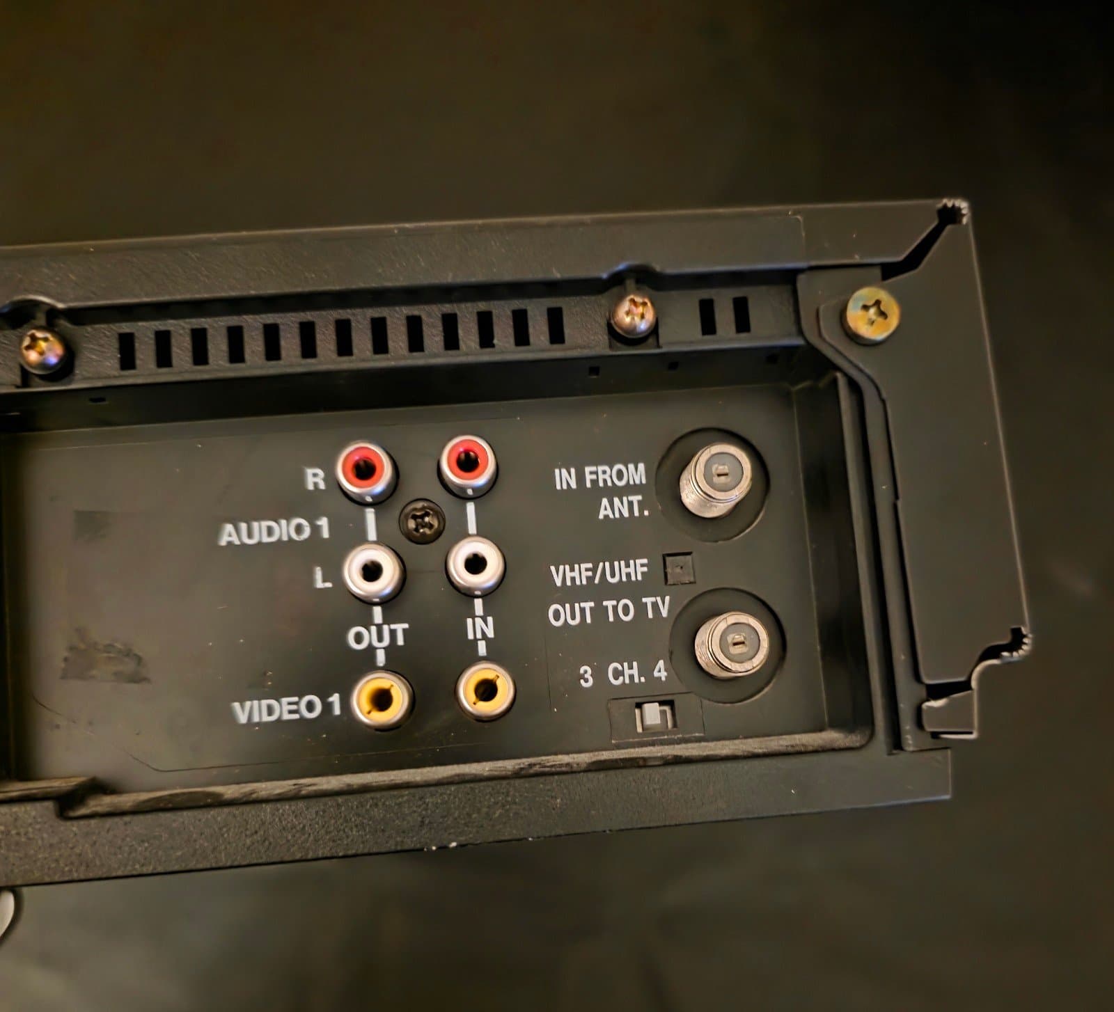 VINTAGE RCA VR605HF HOME THEATER HiFi STEREO VCR MADE IN JAPAN! - Thumbnail 6