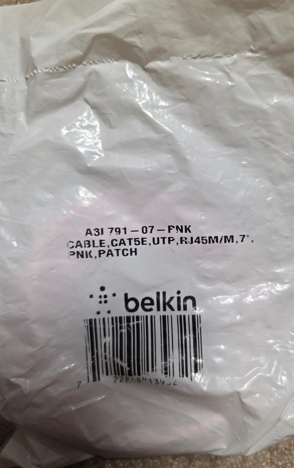 RJ45 CAT-5e Patch Cable, Snagless Molded Pink 07 - Thumbnail 2