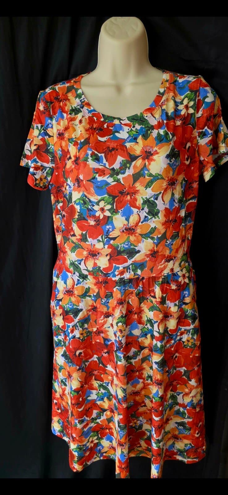 Women's Midi floral dress with pockets sz M - Thumbnail 2
