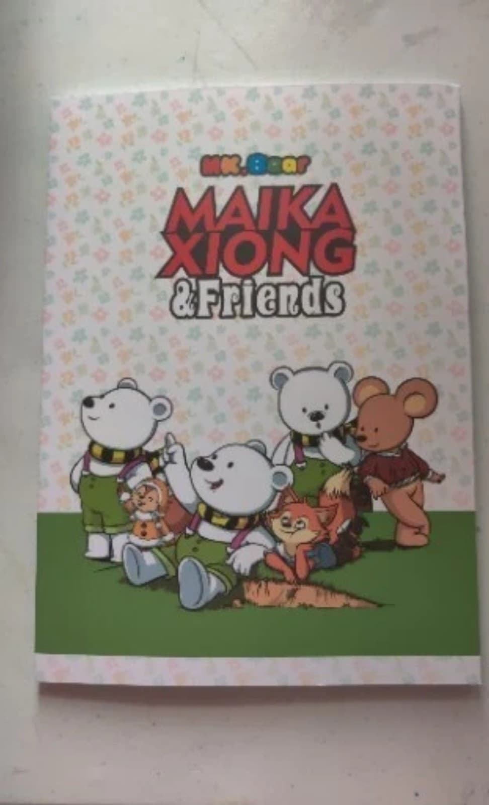 Maika Xiong &Friends Ma Cut Bear The Magic Painting Book - Image 1