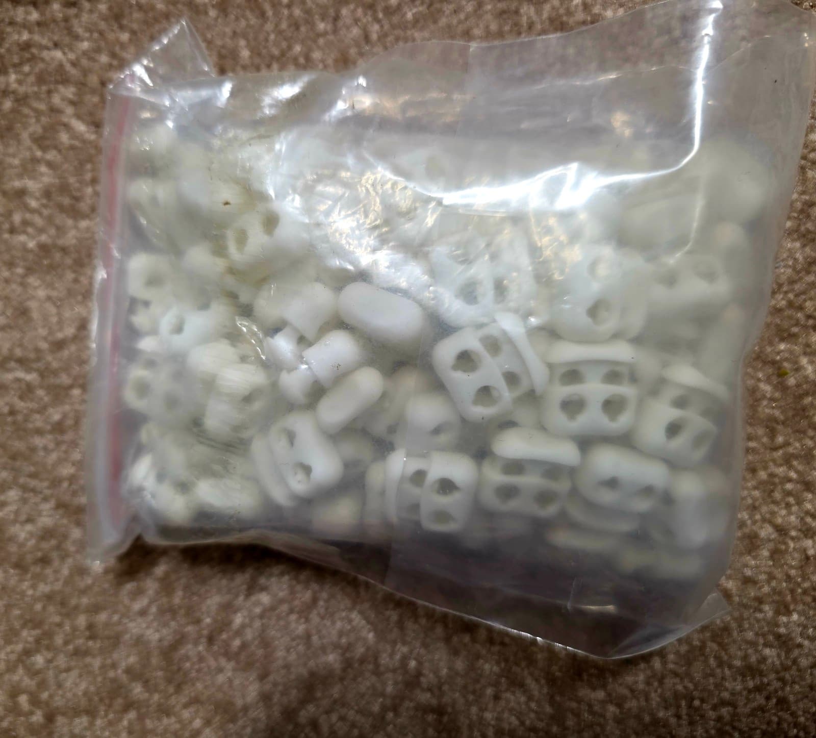 100 White 1/8" Hole Dual Hole Spring Cord lock Barrel String Toggle Slider - Thumbnail 3