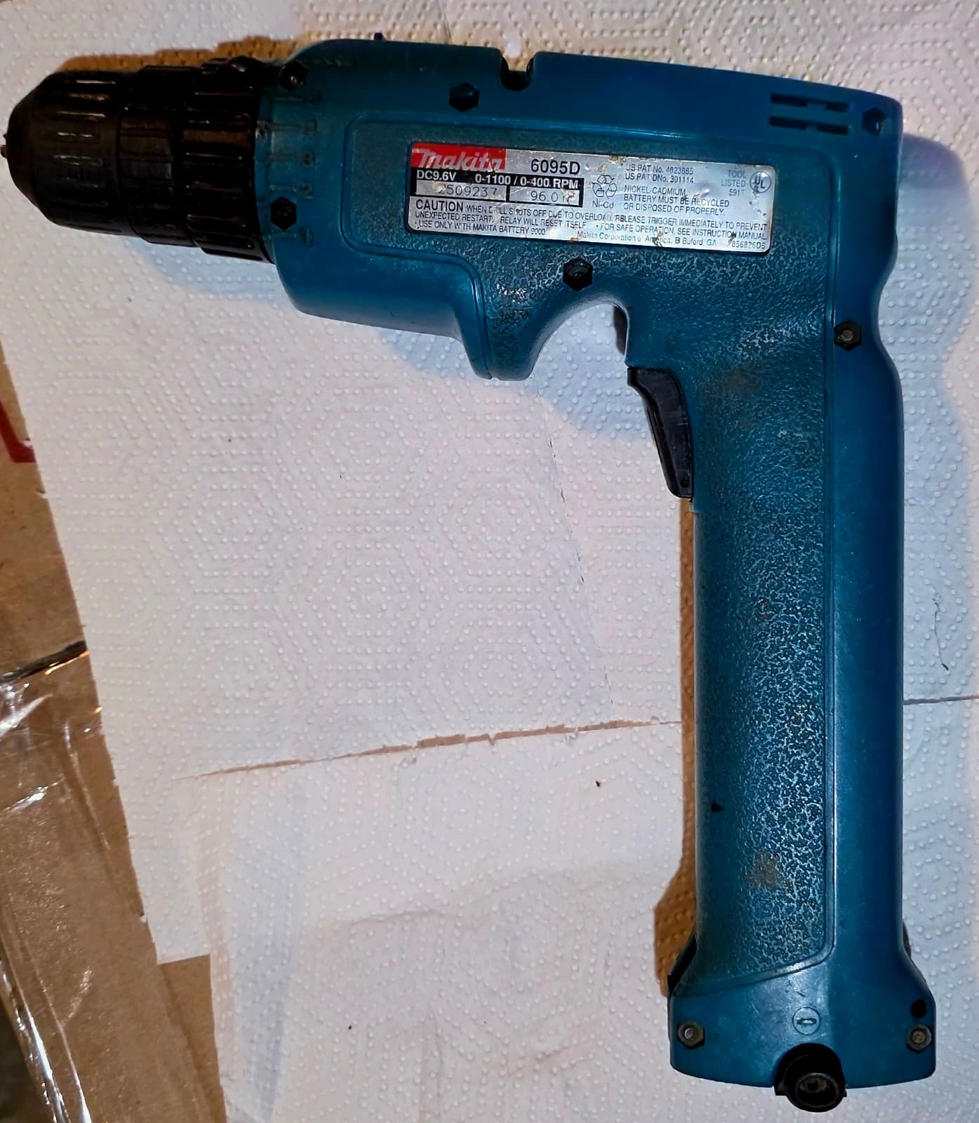 Makita Cordless Driver Drill 6095D 9.6V Kit - Thumbnail 2