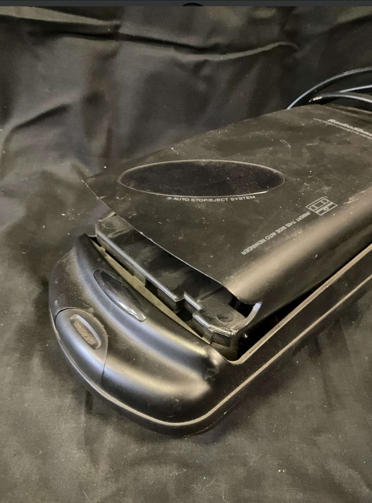 RadioShack VHS rewinder - Thumbnail 2