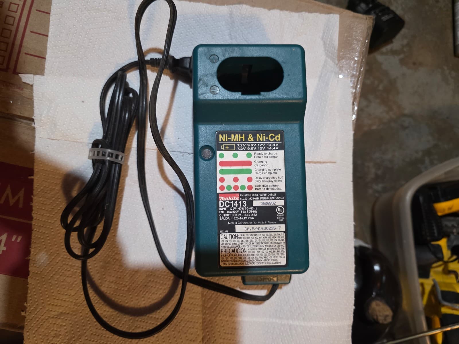 Makita DC14113 OEM Battery Charger NI-NH & NI-CD - Thumbnail 2