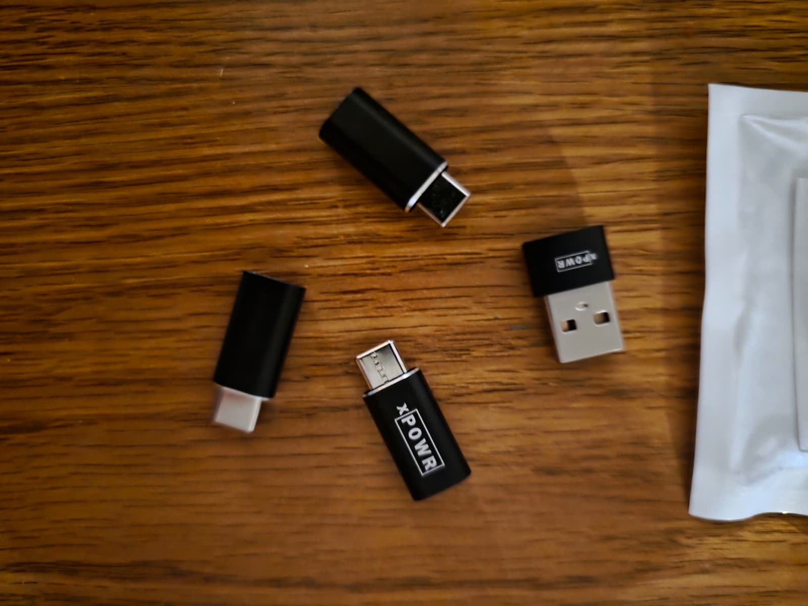 Lightning to USB-C Adapters - Thumbnail 2