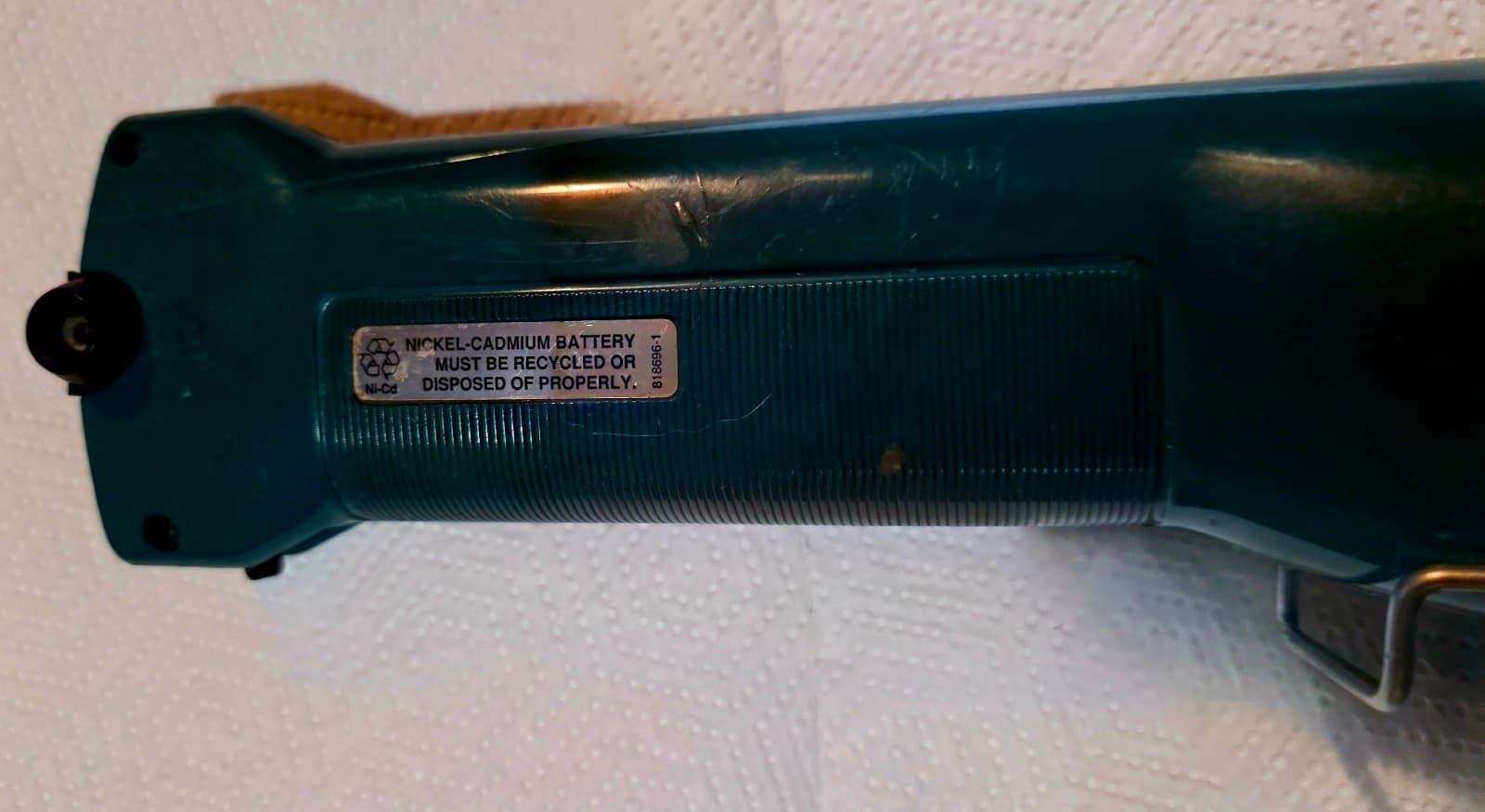 Makita Cordless Flashlight - Incandescent - No Battery Working - ML900 9.6v - Thumbnail 3