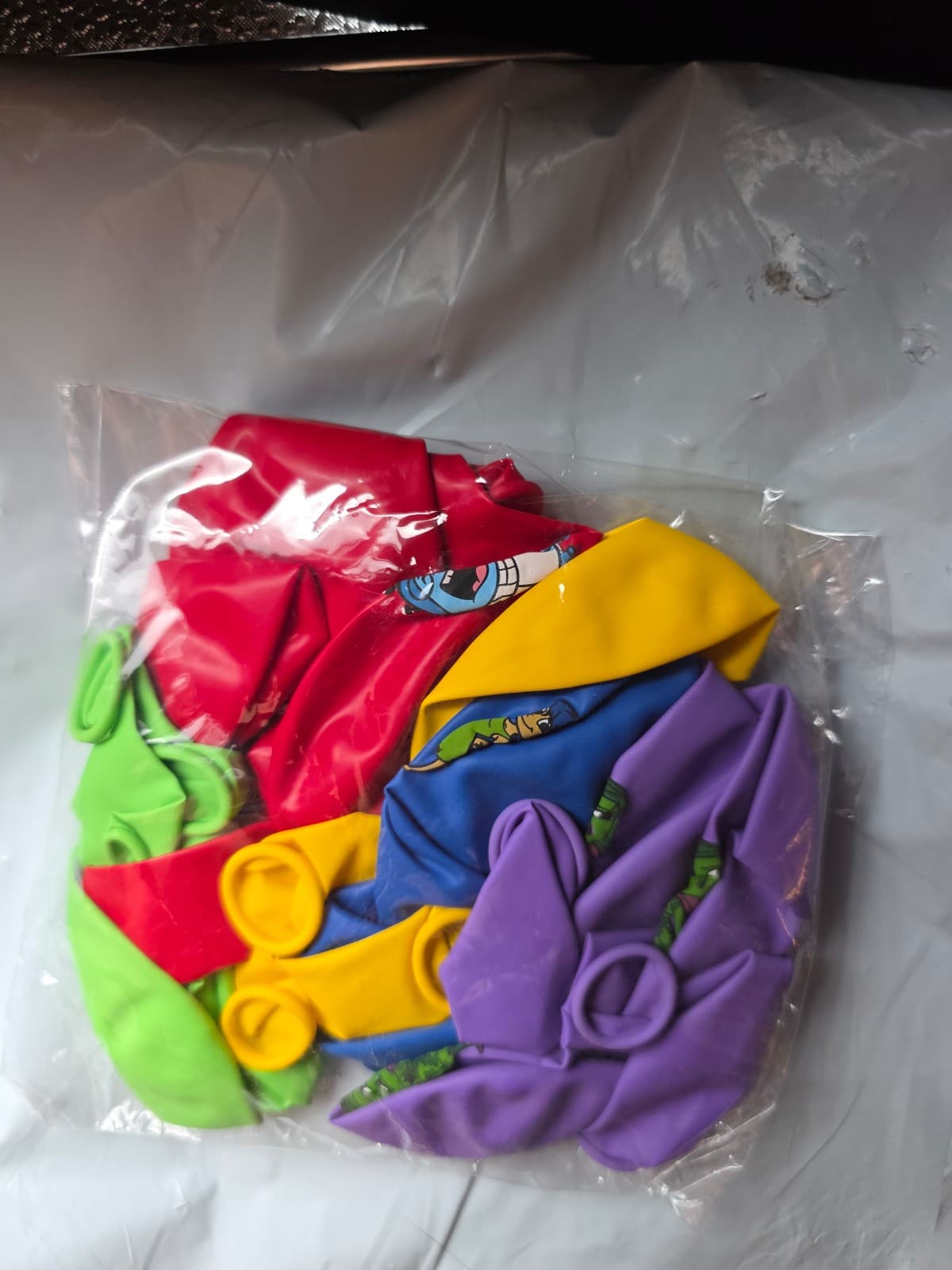 Inside Out 2 Birthday Supplies 10 Guests - Thumbnail 3