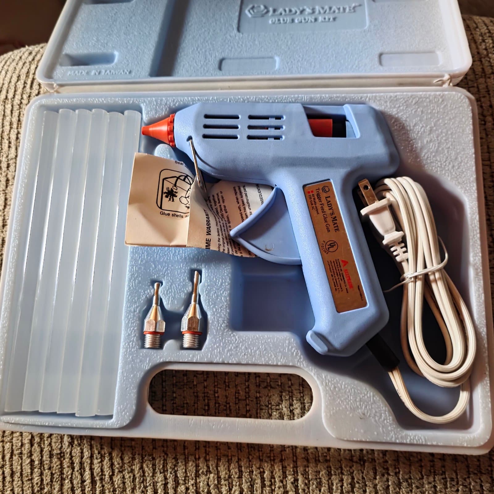 Ladies Mate Glue Gun Kit - Image 1