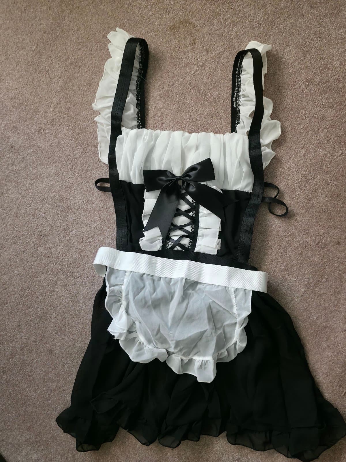 French Maid Outfit sz M - Thumbnail 5