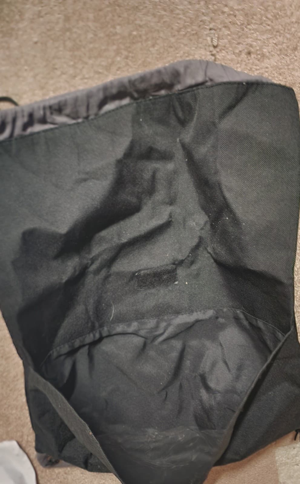 Hoopla Cinch Bag with Velcro front pocket - Thumbnail 4