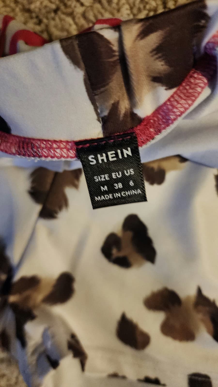 Leopard Print Shorts sz m - Thumbnail 2