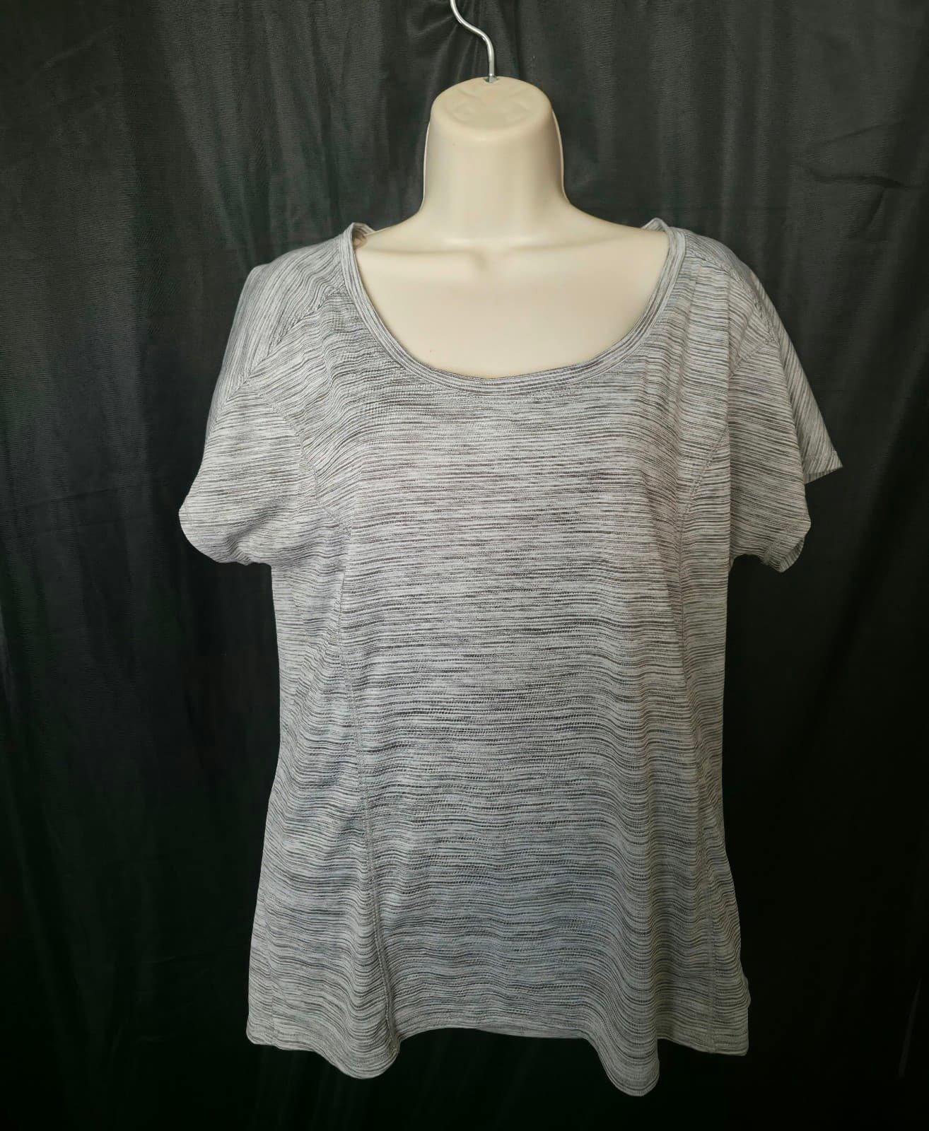 Women's Shirt sz Large - Thumbnail 2