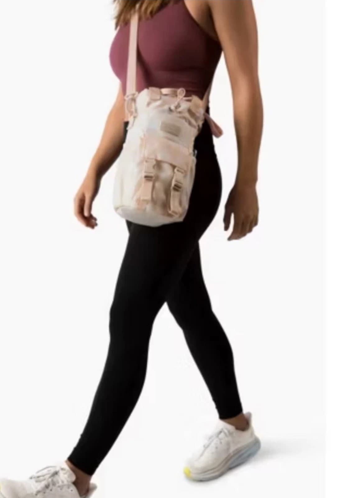 Blogilates Water Bottle Sling Bag Light Pink - Thumbnail 2