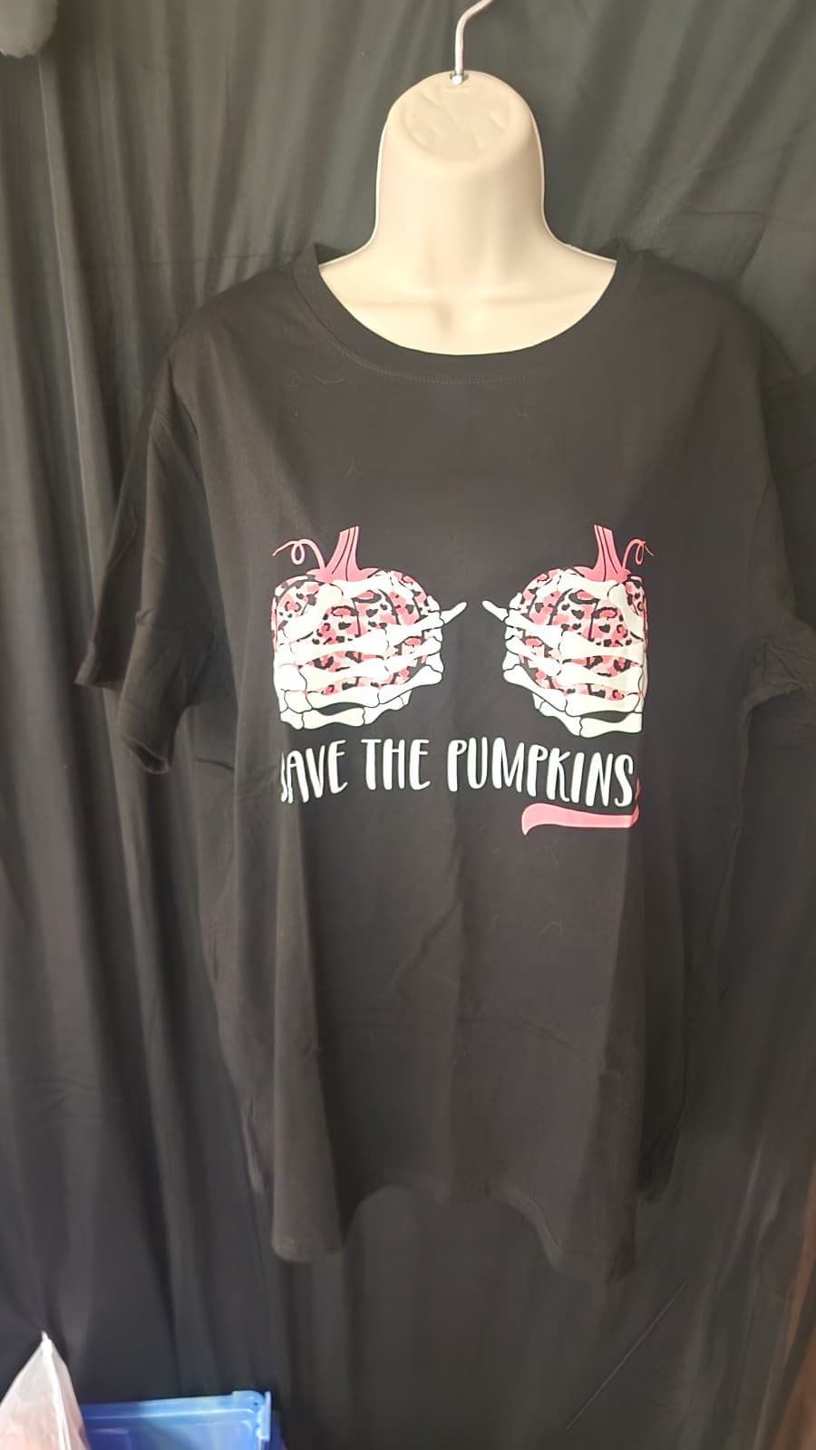 Women's Save the Pumpkins T-shirt sz XL - Thumbnail 2