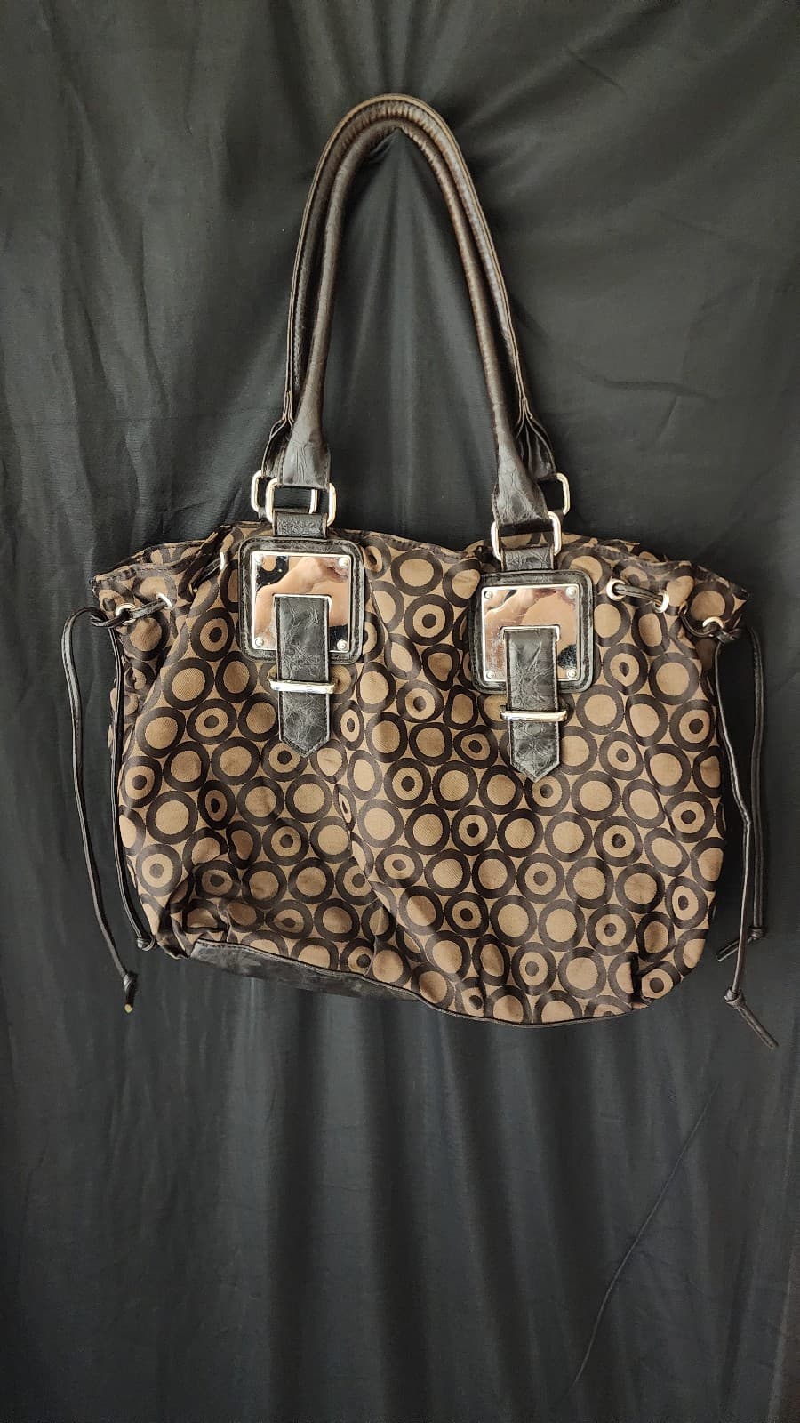 Chateau Carry-all Tote Bag - Image 1