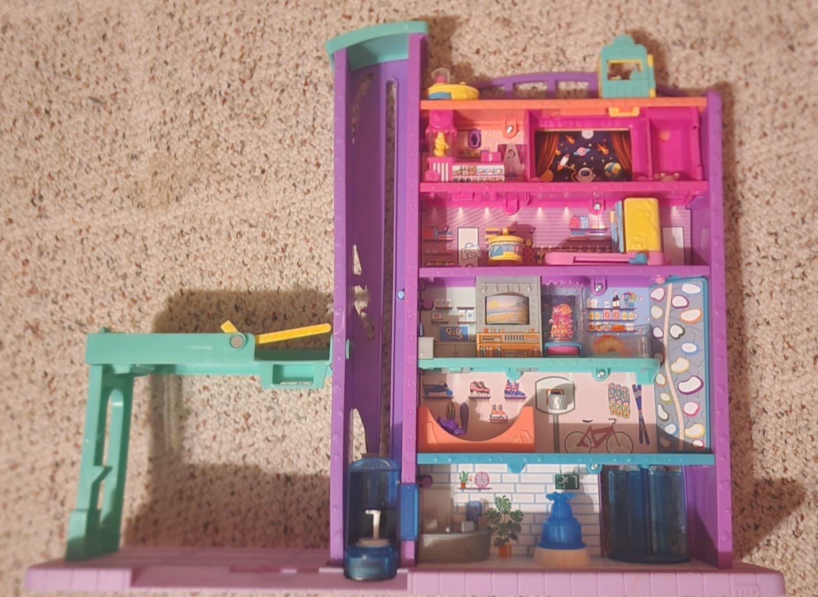 Polly Pocket Mega Mall with 6 Floors, Elevator, Vehicle, Parking Garage - Image 1