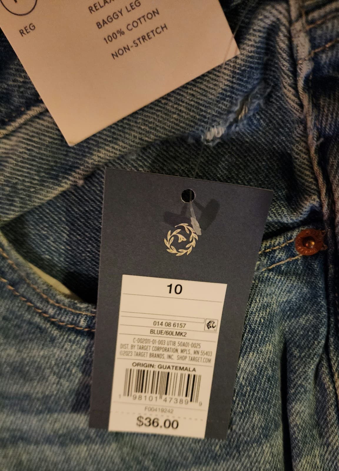 Women's sz 10 90's Jeans by Universal Thread - Thumbnail 4