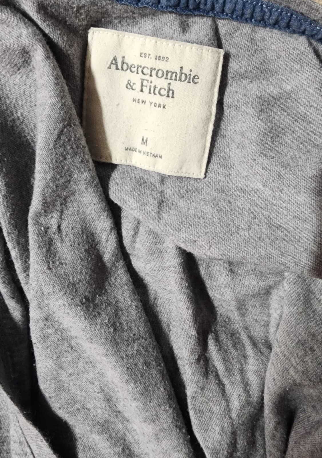 Women's Abercrombie and Fitch 3/4 Sleeve Shirt sz M - Thumbnail 4