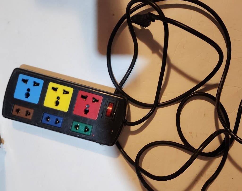 Lioa 3D3S32 multi function power socket - Image 1