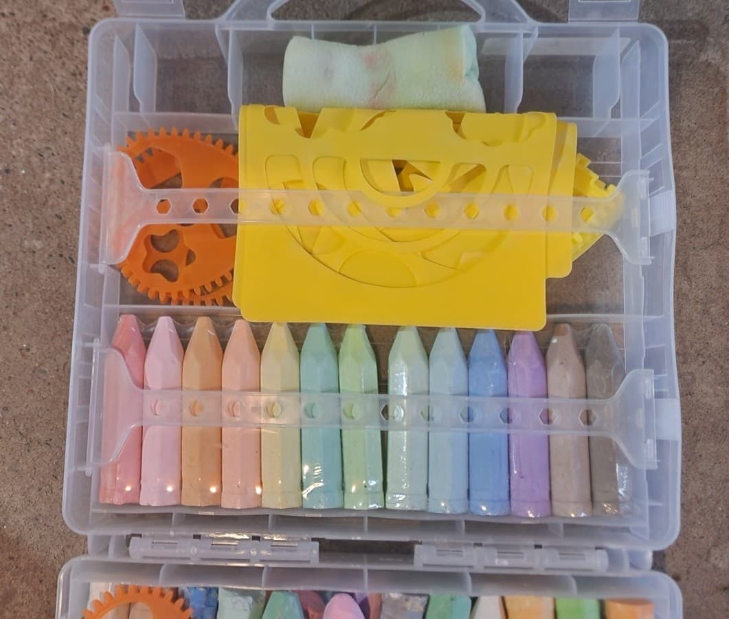 Ultimate Sidewalk Chalk Set - Used - Thumbnail 3
