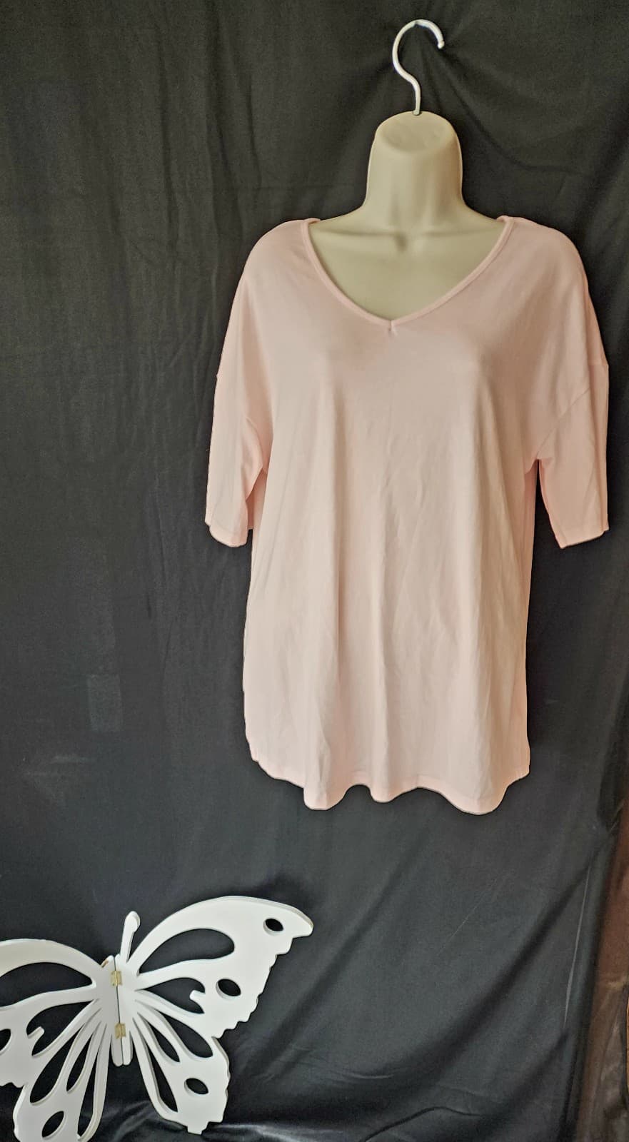 Women's blouse pink sz M - Image 1