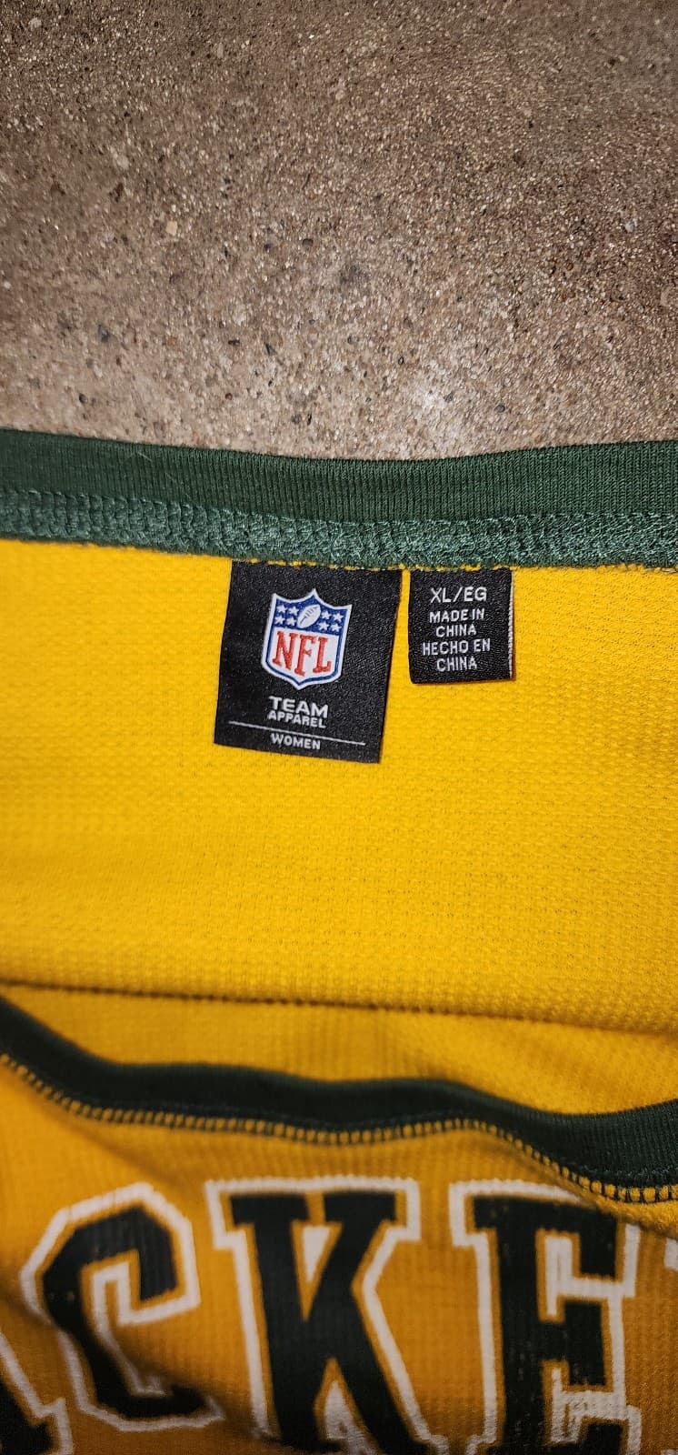 Green Bay Packers Women's Long Sleeved Shirt sz XL - Thumbnail 3