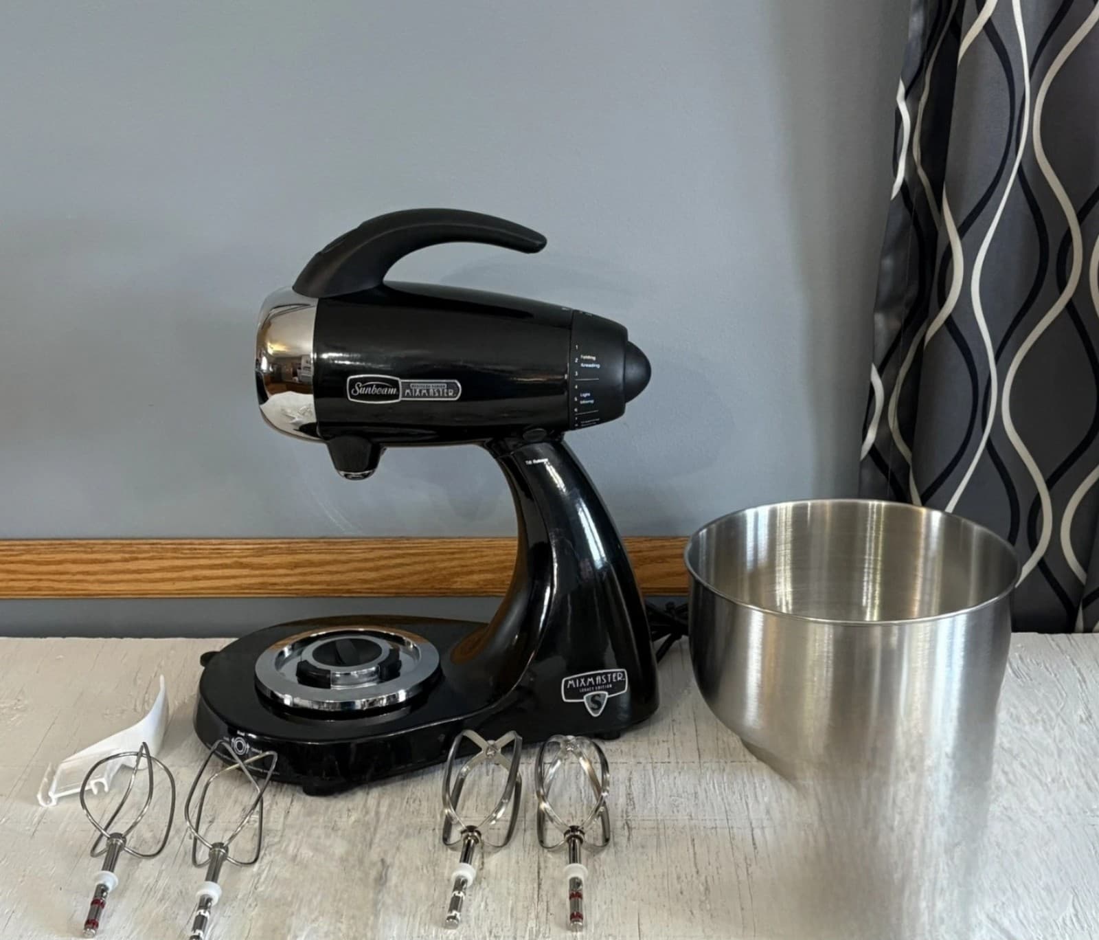 Sunbeam Heritage Series Mixmaster S Legacy Edition Mixer Model 2353 Stand Mixer - Thumbnail 8