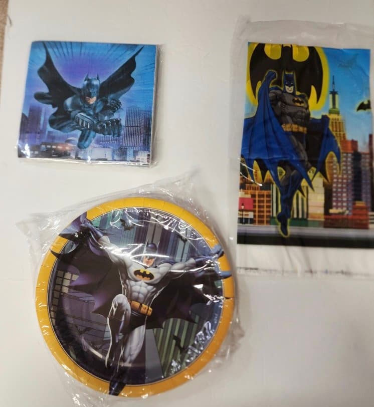 Batman Birthday Party Supplies - Image 1