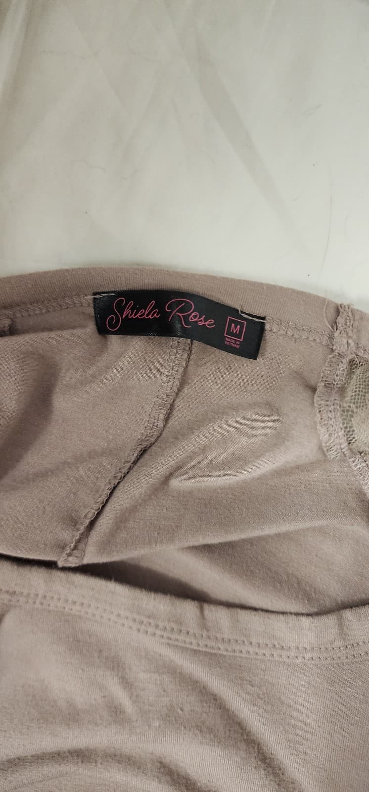 Women's 3/4 Sleeve Shirt sz Medium - Thumbnail 3