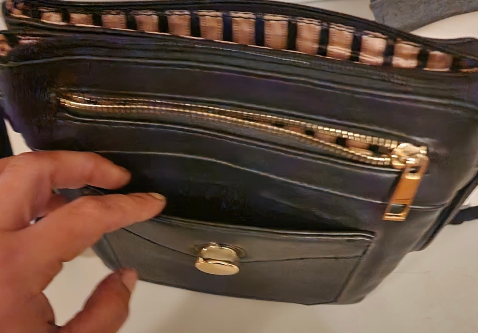 Crossbody Bag - Thumbnail 7