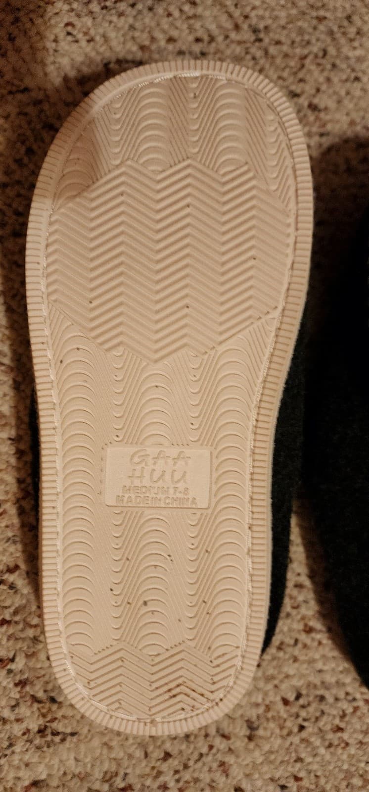 House Shoes New sz M (7/8) - Thumbnail 5