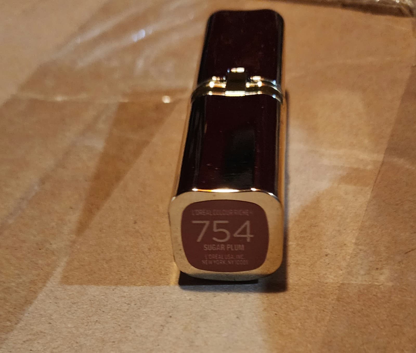 L'Oreal Colour Riche Original Satin Lipstick Sugar Plum #754 - Image 1