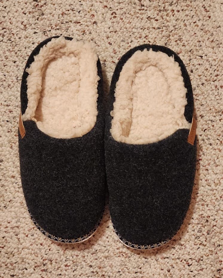 House Shoes New sz M (7/8) - Image 1