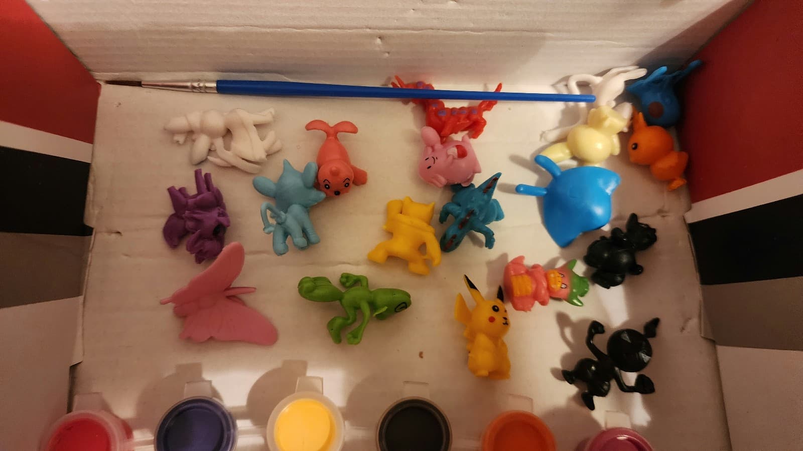 Pre-Filled Easter Eggs with Pokemon - Thumbnail 3