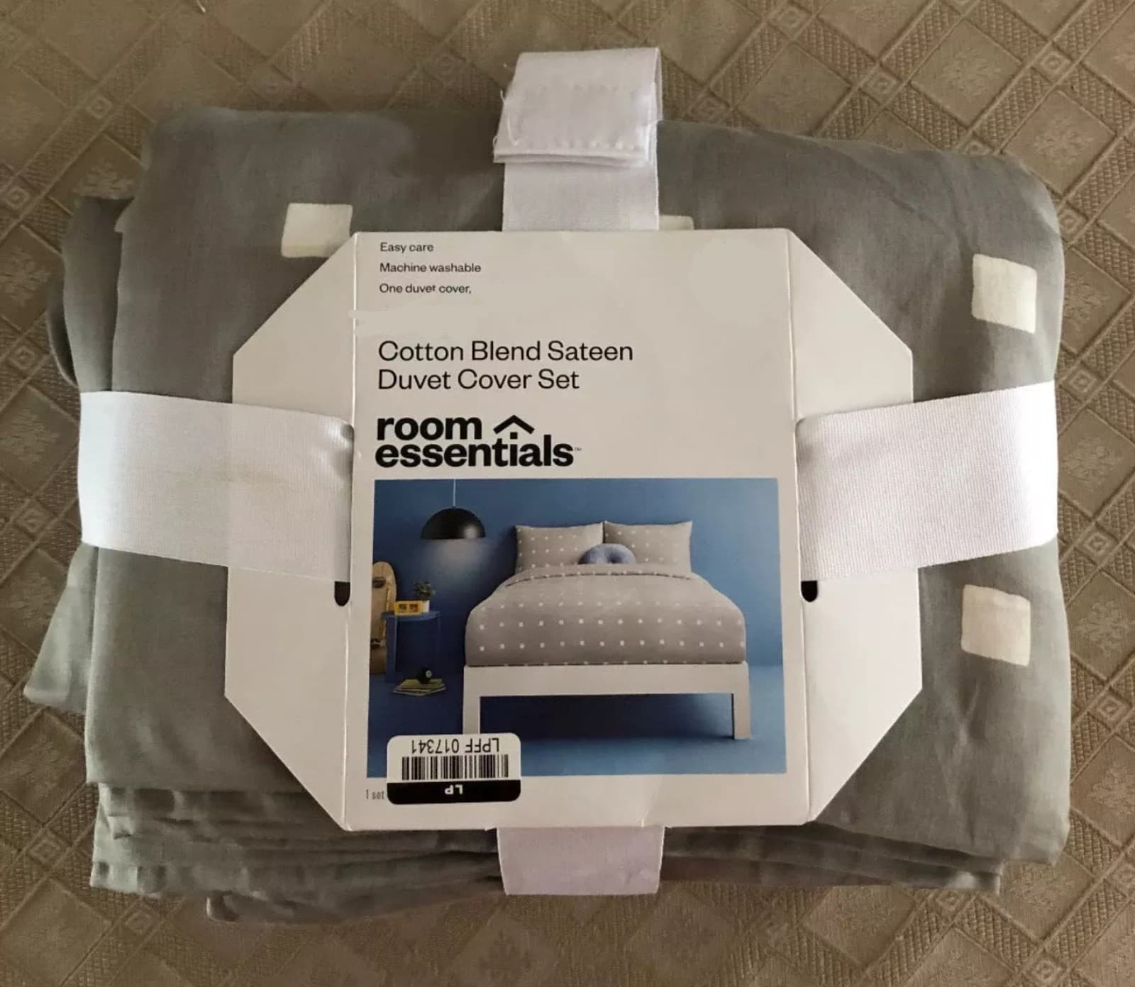 Twin Cotton Blend Sateen Duvet Cover and Sham Light Gray/White Dot - Image 1