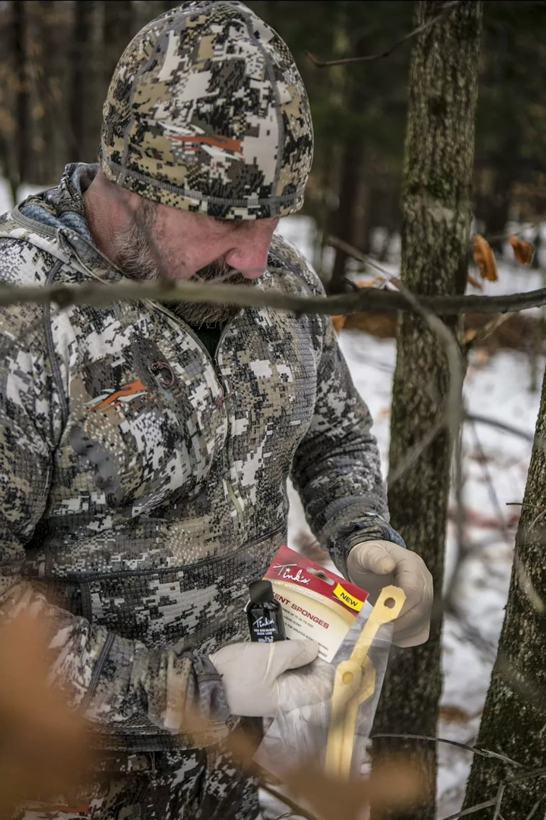 Doe-in-Rut Deer Attractant Liquid Estrous Doe Urine Scent for Hunting - Thumbnail 2