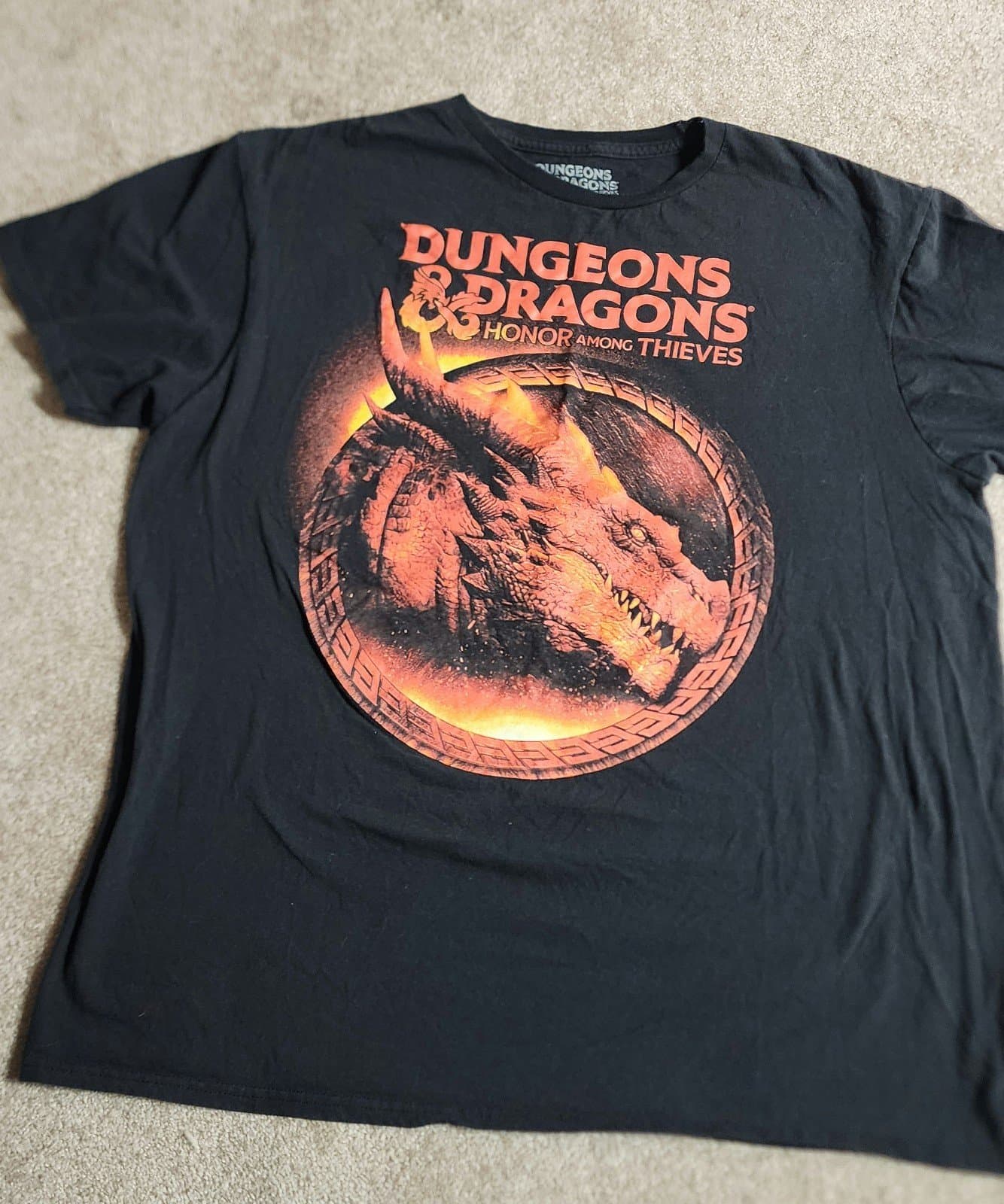 Dungeons & Dragons T-Shirt size Large - Image 1