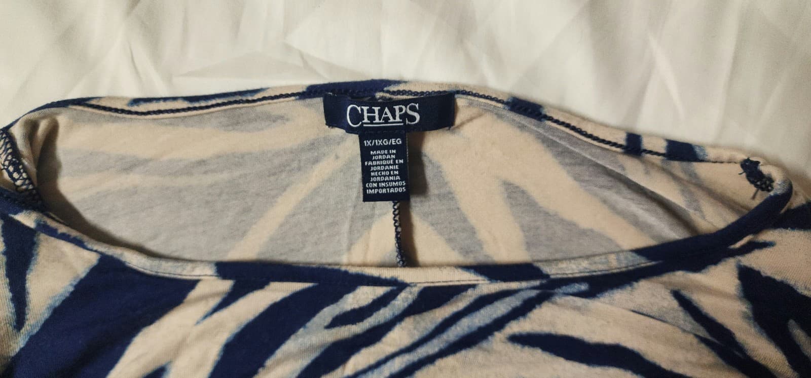 CHAPS Women 1X Round Neck Dolman Sleeve Jerney Knit Top Navy/Tan - Thumbnail 3