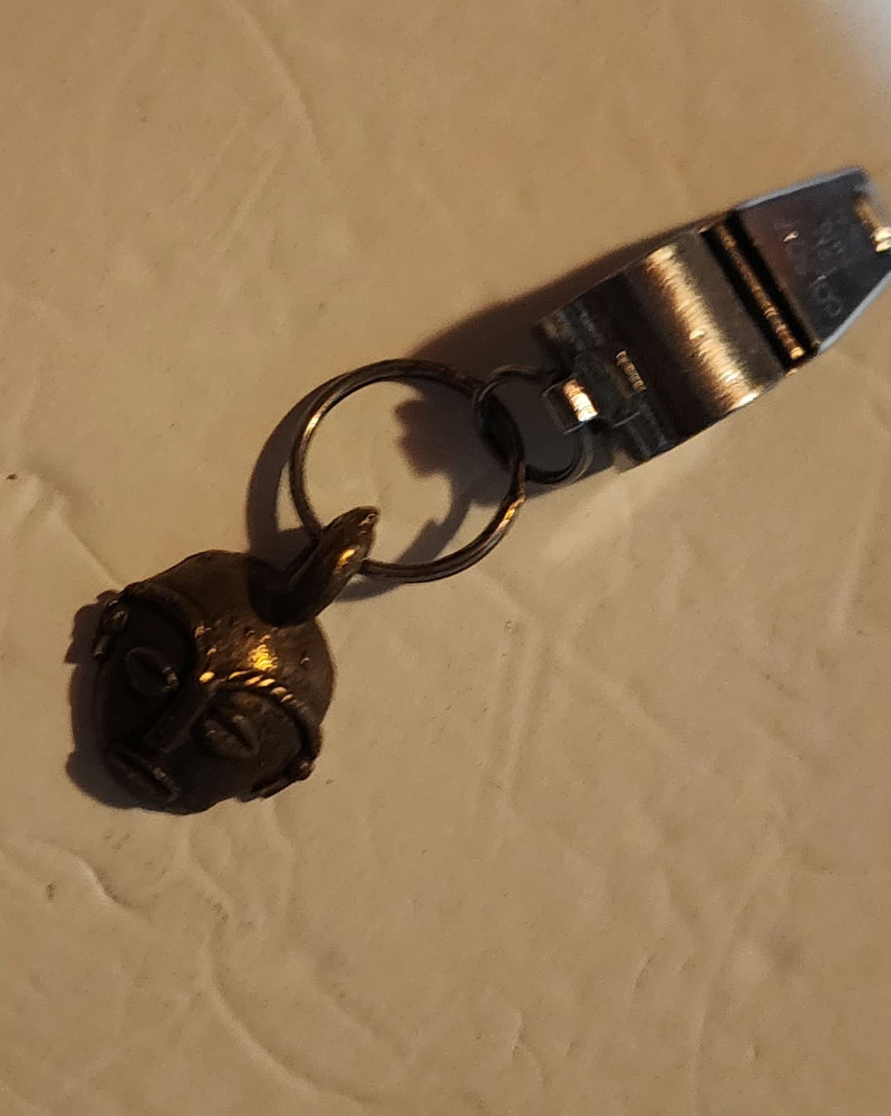 African Mask Keychain with whistle - Thumbnail 3