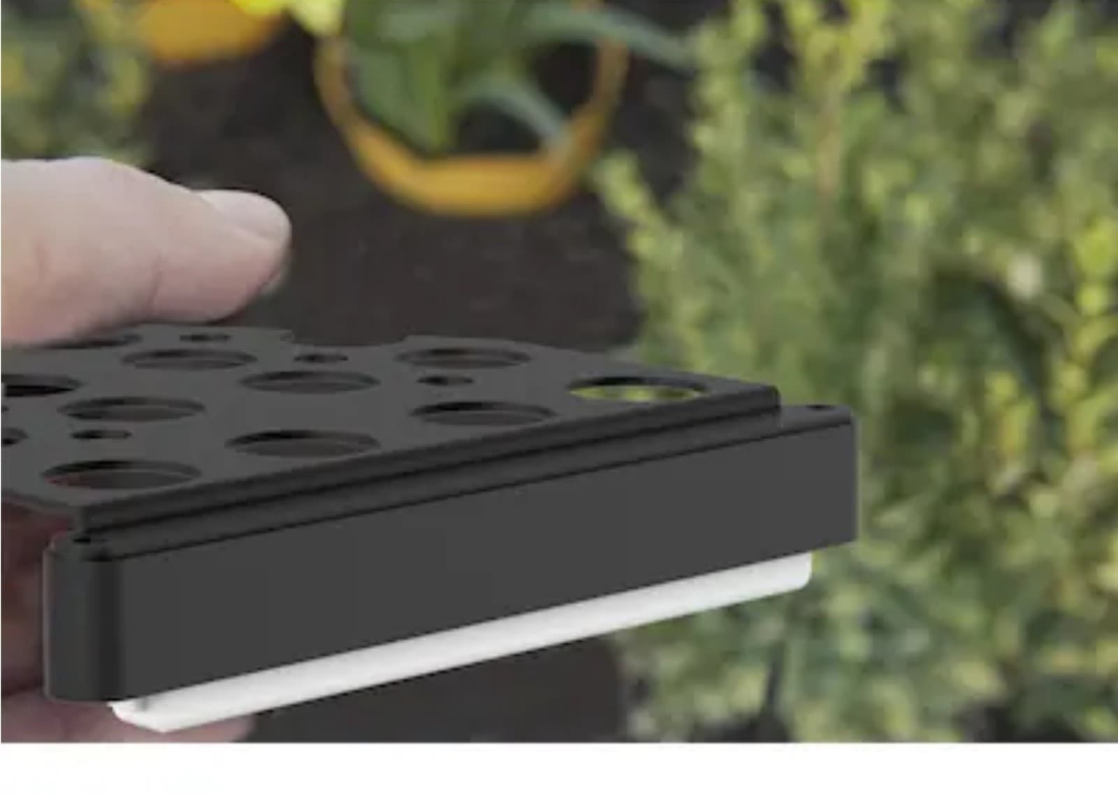 Harbor Breeze 2-Watt Black Low Voltage LED Outdoor Deck Light (3000 K) - Thumbnail 4