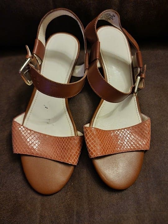 Anne Klein Heels size 7.5 - Image 1