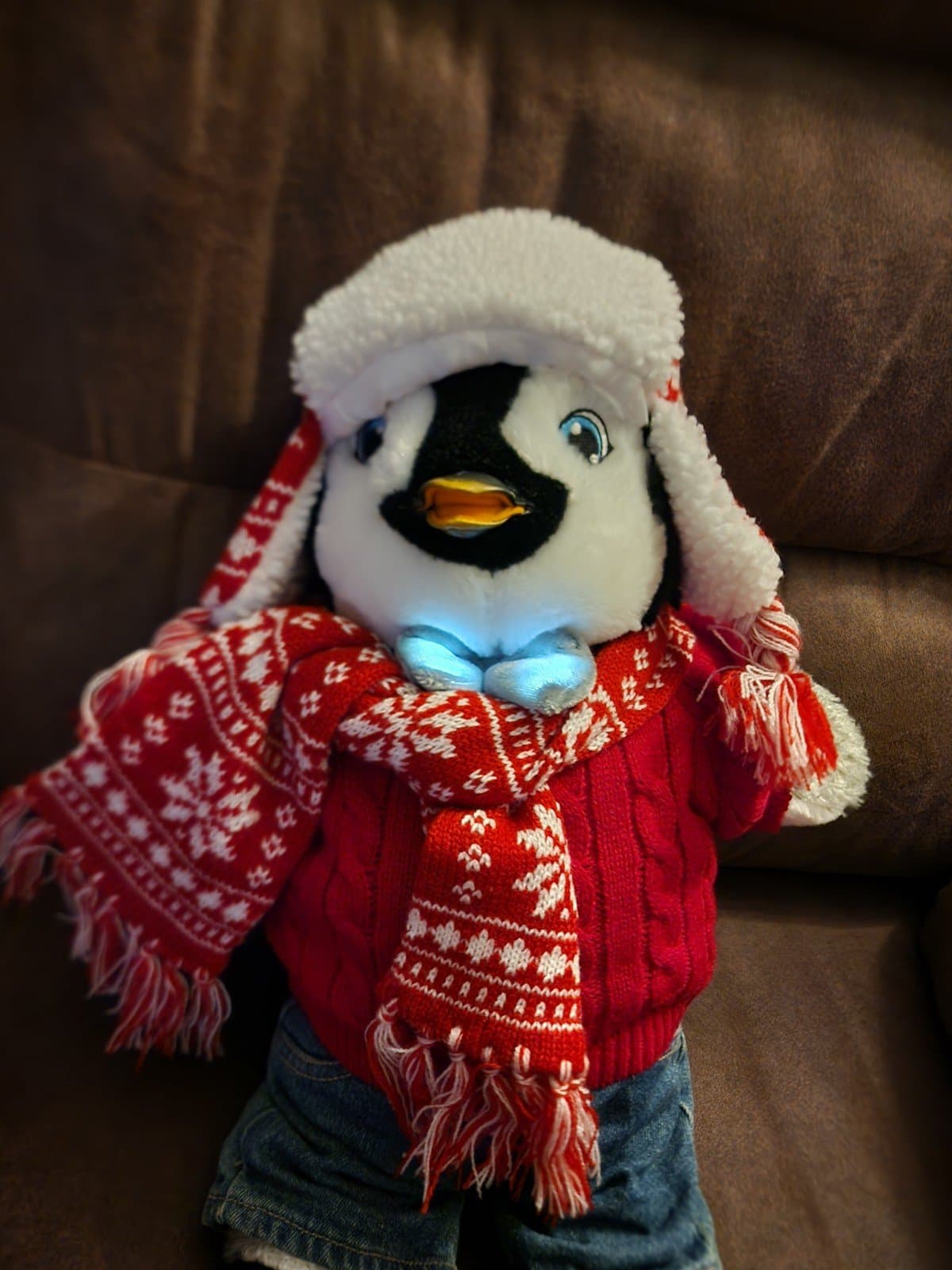 Build a bear penguin light up w/ outfit shoes & hat - Thumbnail 6
