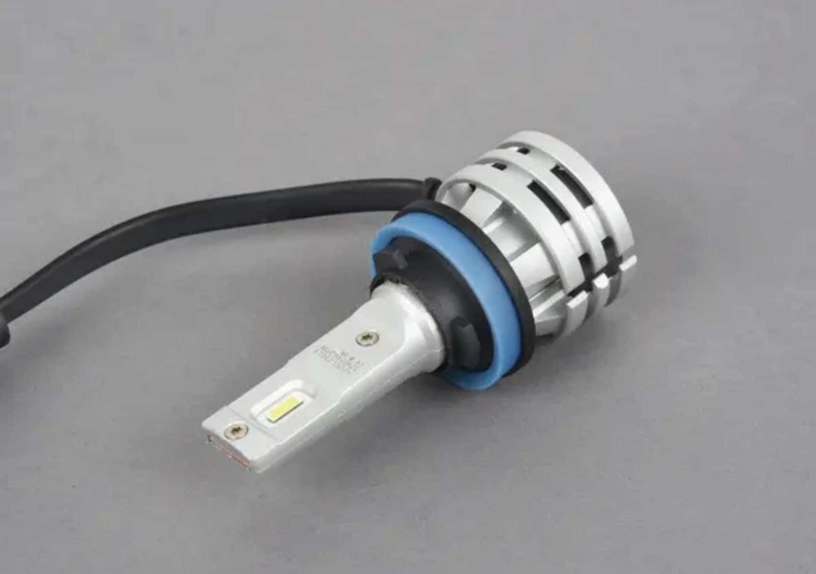 Pair of H11 H8 H16 LED Headlights High Low Beam Bulbs 100W White Conversion Kits - Thumbnail 2