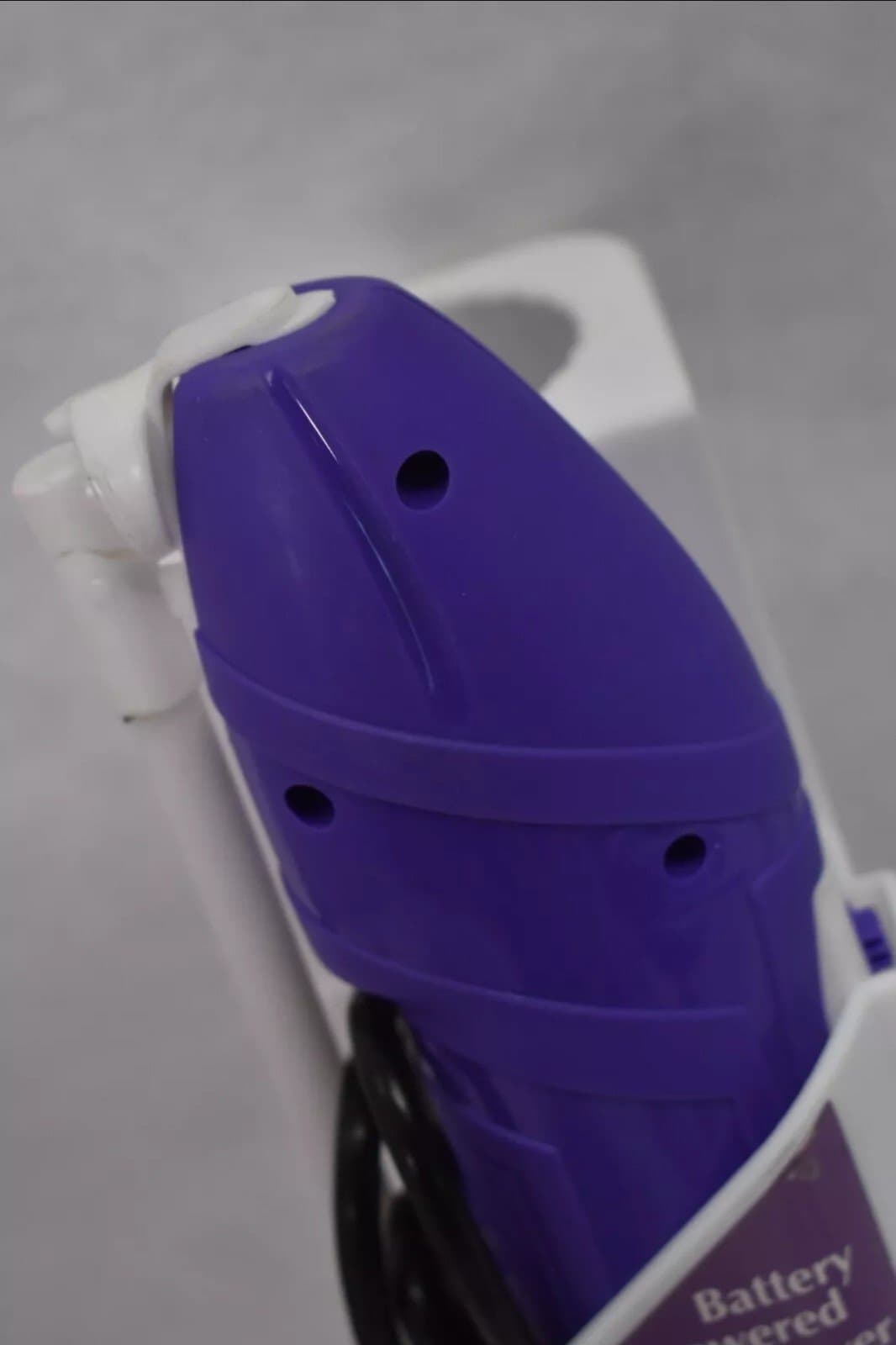 Battery Powered Wand Sprayer Purple/White For Gardening Outdoor w Wall Mount - Thumbnail 3