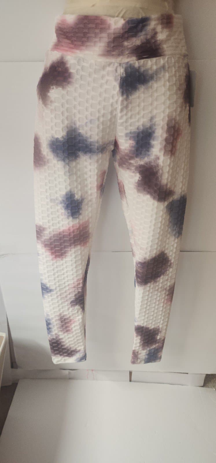 Scrunch Butt Leggings / Tie Dye Leggings / Yoga Leggings / Workout Leggings - Thumbnail 2