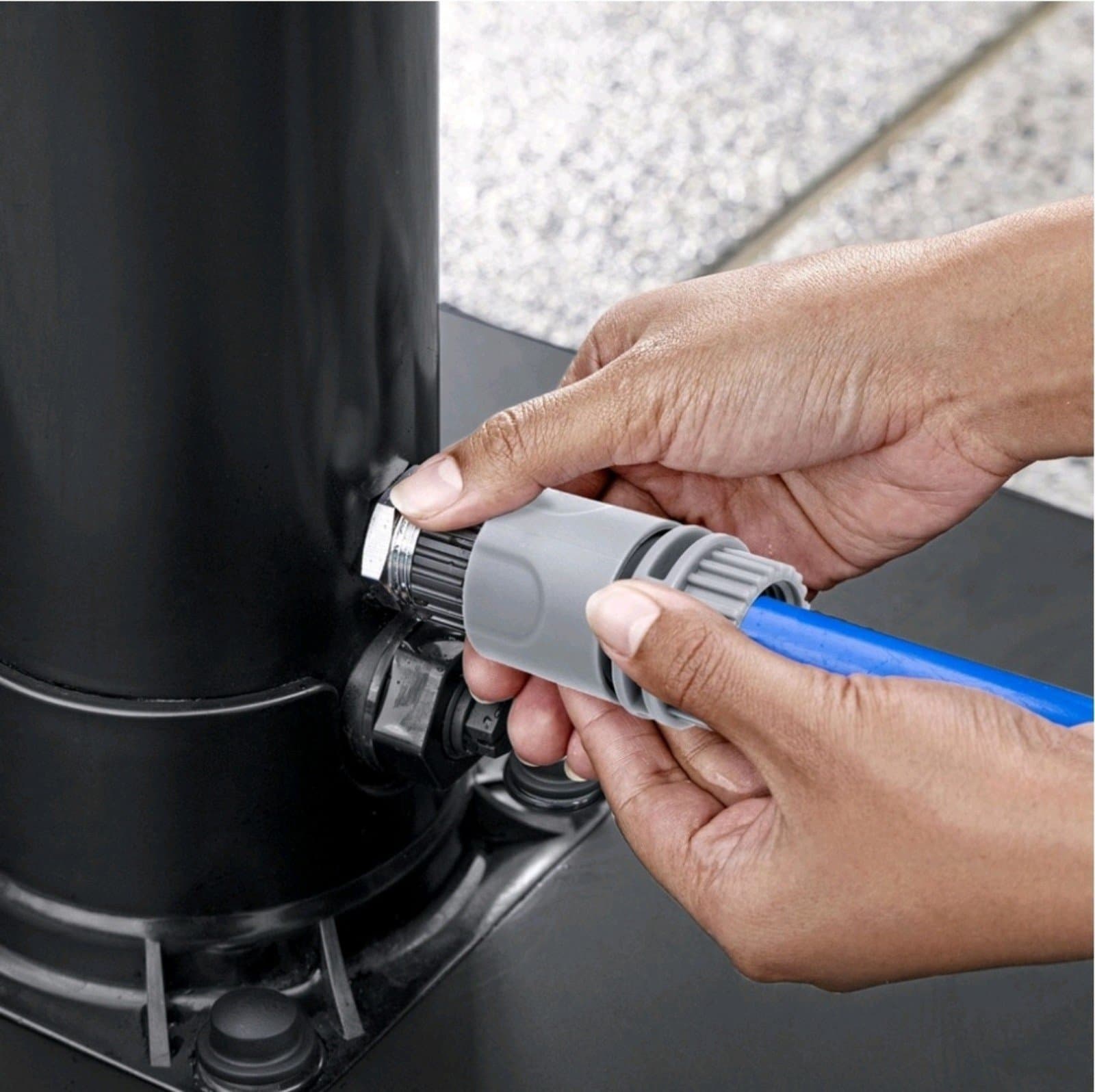 Bestway Flowclear SolarFlow 2 Gal Solar-Heated Outdoor Shower - Thumbnail 4