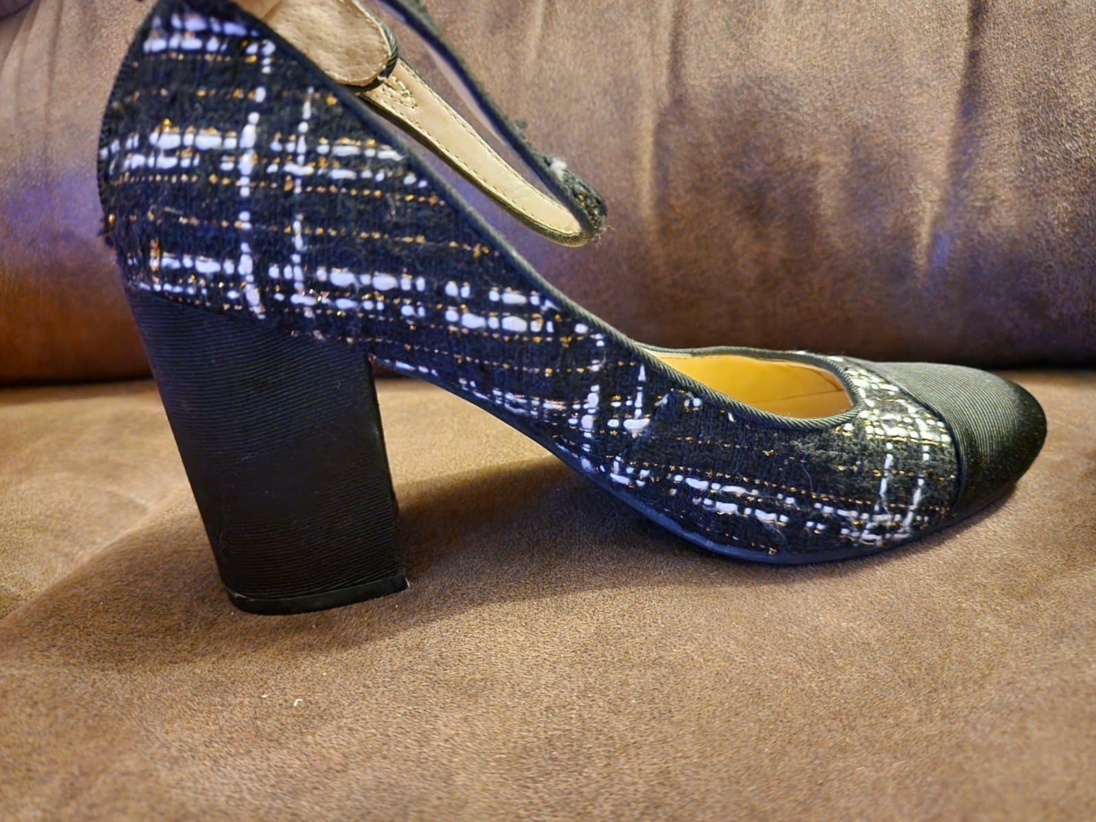 Mary Jane shoes size 7.5 - Thumbnail 6