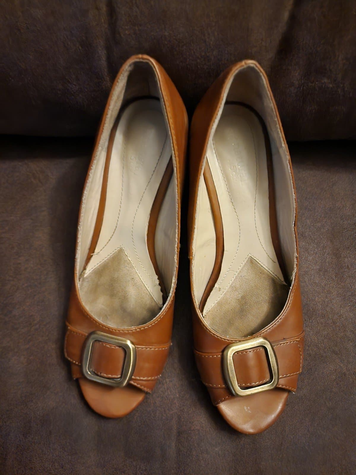 Naturalizer Womens Peep-toe Wedge US Size 7.5 - Image 1